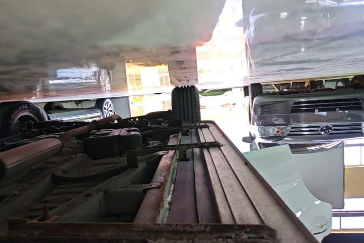 Used Geely Auto Vision X6 2018 1.4T CVT 4G Connected Luxury Version Right Side Sill