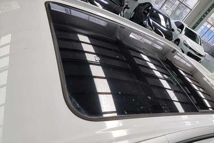 Used Geely Auto Vision X6 2018 1.4T CVT 4G Connected Flagship Edition Roof