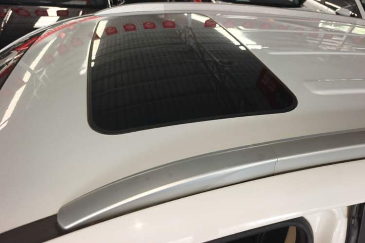 Used Geely Auto Vision X6 2018 1.8L Manual 4G Connect Luxury Edition Roof