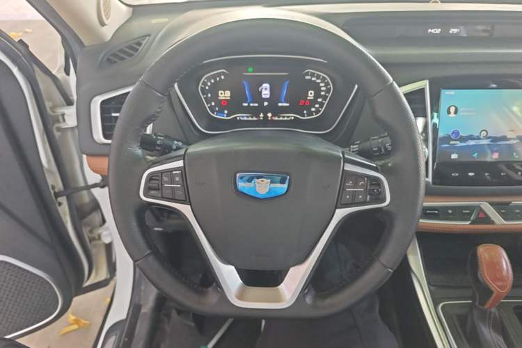 Used Geely Auto Vision X6 2018 1.4T CVT 4G Connected Flagship Edition Steering Wheel