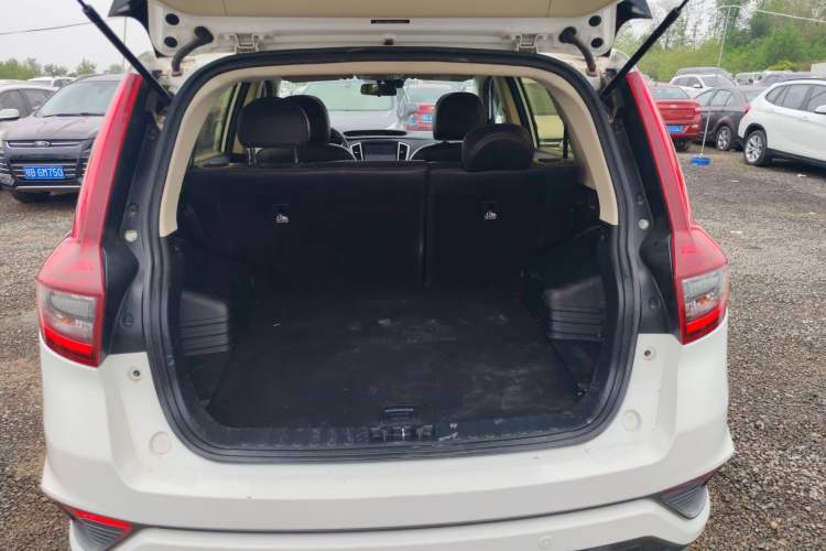 Used Geely Auto Vision X6 2018 1.4T CVT 4G Connected Luxury Version Trunk