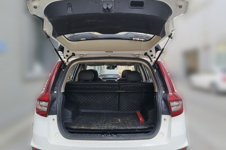 Used Geely Auto Vision X6 2018 1.8L Manual 4G Connect Luxury Edition Trunk