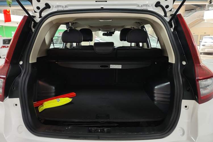 Used Geely Auto Vision X6 2018 1.8L Manual 4G Connect Luxury Edition Trunk