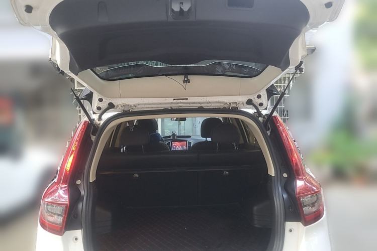 Used Geely Auto Vision X6 2018 1.8L Manual 4G Connect Luxury Edition Trunk