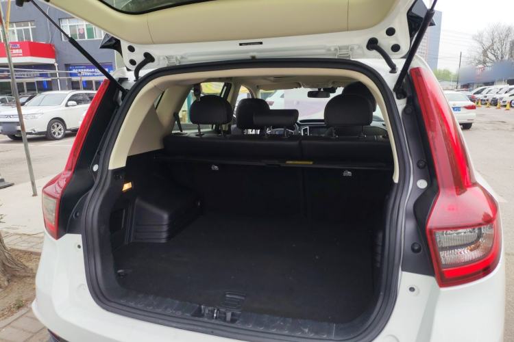 Used Geely Auto Vision X6 2018 1.8L Manual 4G Connect Luxury Edition Trunk