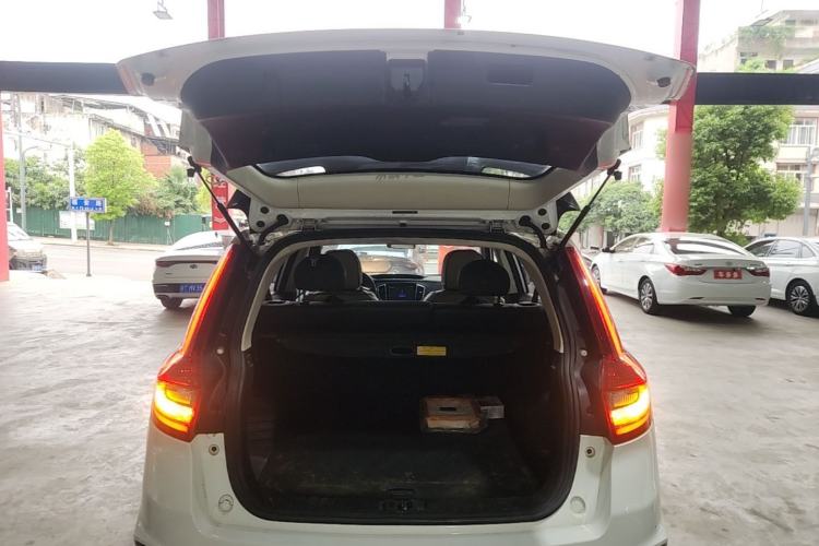 Used Geely Auto Vision X6 2018 1.8L Manual 4G Connect Luxury Edition Trunk