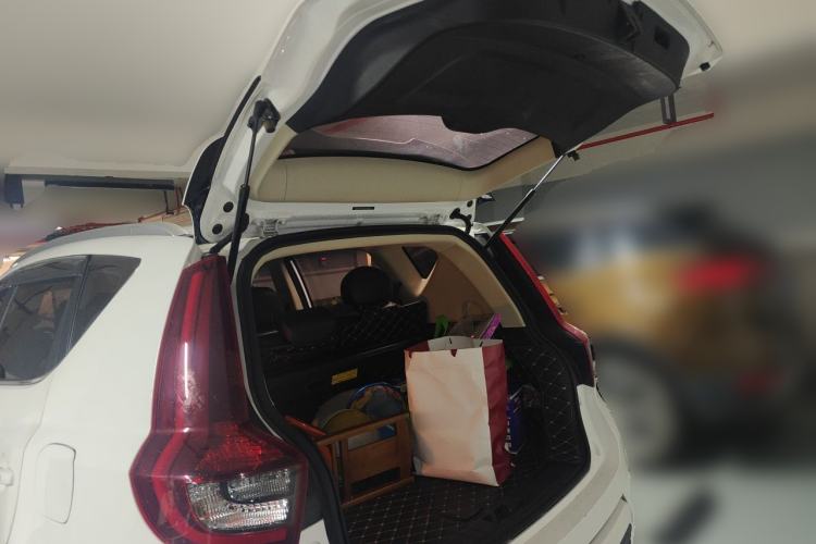 Used Geely Auto Vision X6 2018 1.4T CVT 4G Connected Flagship Edition Trunk