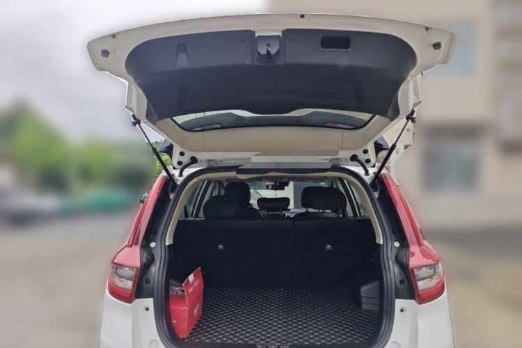 Used Geely Auto Vision X6 2018 1.4T CVT 4G Connected Flagship Edition Trunk
