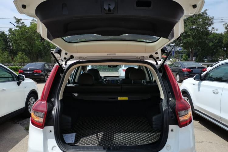 Used Geely Auto Vision X6 2018 1.8L Manual 4G Connect Luxury Edition Trunk