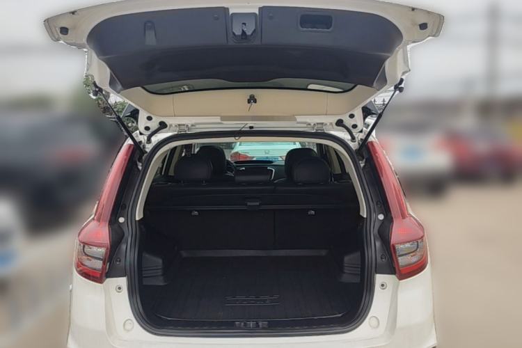 Used Geely Auto Vision X6 2018 1.8L Manual 4G Connect Luxury Edition Trunk