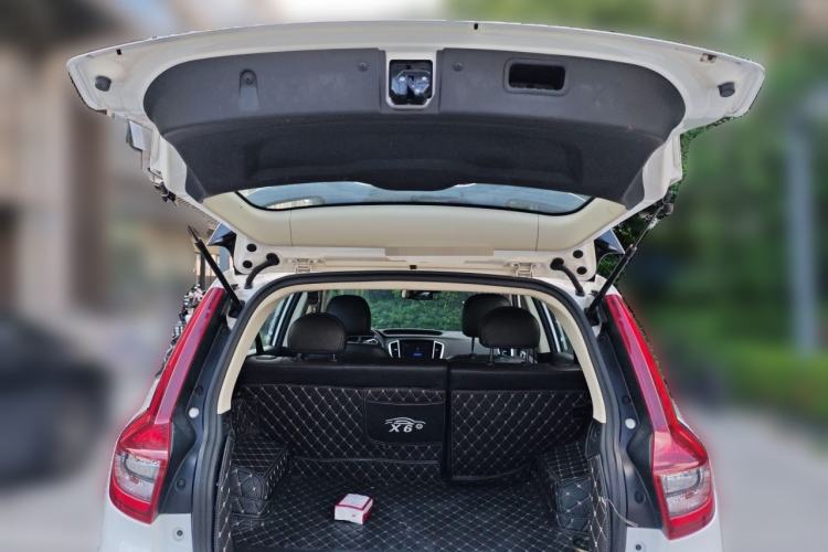 Used Geely Auto Vision X6 2018 1.8L Manual 4G Connect Luxury Edition Trunk