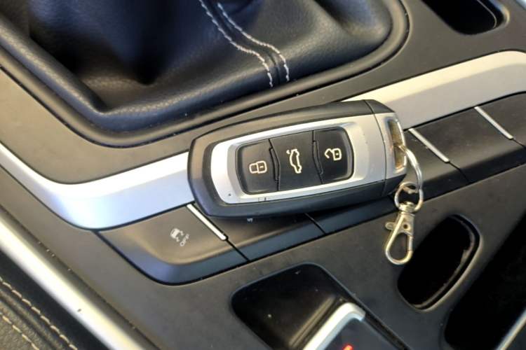 Used Geely Auto Vision X6 2018 1.8L Manual 4G Connect Luxury Edition Vehicle Key