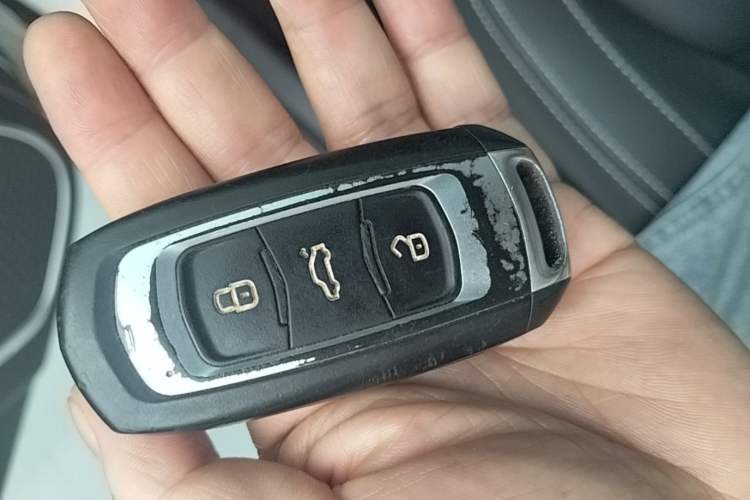 Used Geely Auto Vision X6 2018 1.8L Manual 4G Connect Luxury Edition Vehicle Key