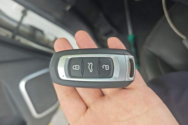 Used Geely Auto Vision X6 2018 1.4T CVT 4G Connected Flagship Edition Vehicle Key