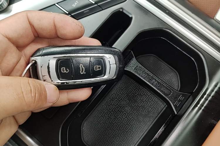 Used Geely Auto Vision X6 2018 1.4T CVT 4G Connected Flagship Edition Vehicle Key