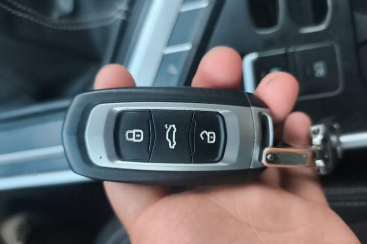 Used Geely Auto Vision X6 2018 1.8L Manual 4G Connect Luxury Edition Vehicle Key