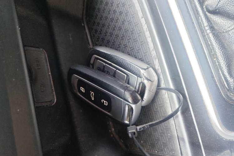 Used Geely Auto Vision X6 2018 1.8L Manual 4G Connect Luxury Edition Vehicle Key