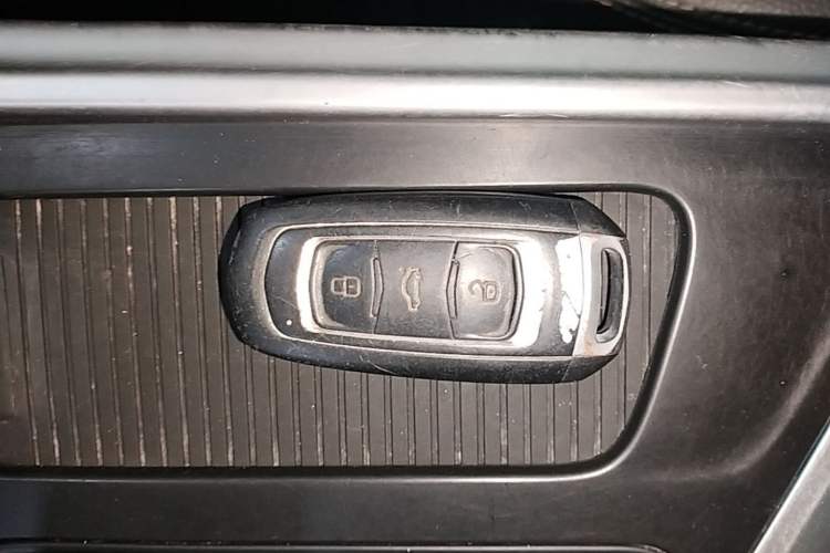 Used Geely Auto Vision X6 2018 1.4T CVT 4G Connected Flagship Edition Vehicle Key
