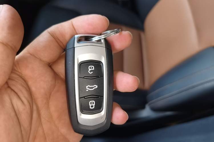 Used Geely Auto Vision X6 2018 1.4T CVT 4G Connected Flagship Edition Vehicle Key