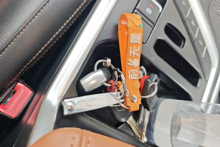 Used Geely Auto Vision X6 2018 1.4T CVT 4G Connected Flagship Edition Vehicle Key