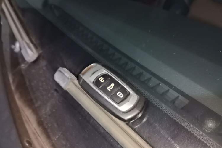 Used Geely Auto Vision X6 2018 1.4T CVT 4G Connected Flagship Edition Vehicle Key