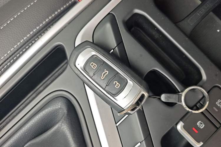 Used Geely Auto Vision X6 2018 1.8L Manual 4G Connect Luxury Edition Vehicle Key