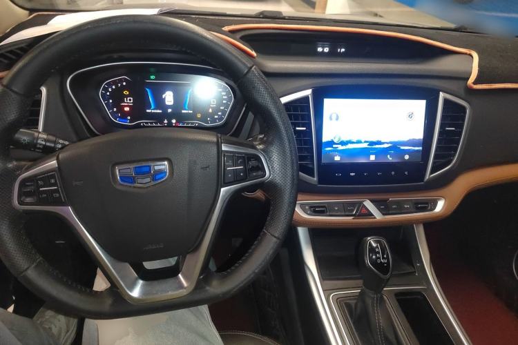 Used Geely Auto Vision X6 2019 1.4T CVT 4G Connected Luxury Version China VI Standard Center Console