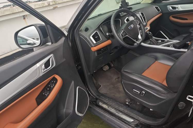Used Geely Auto Vision X6 2019 1.4T CVT 4G Connected Flagship Version China VI Standard Driver Seat