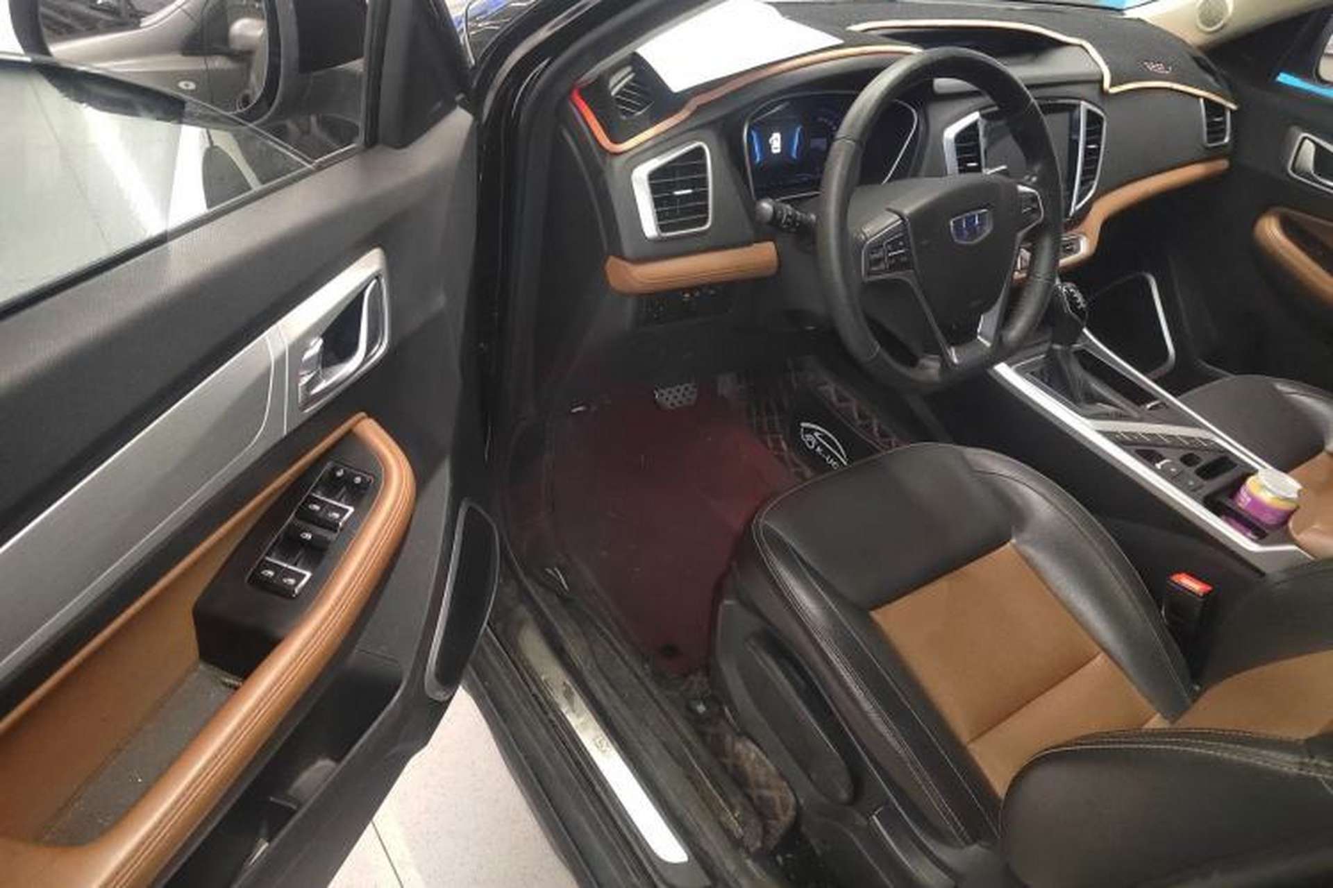 Used Geely Auto Vision X6 2019 1.4T CVT 4G Connected Luxury Version China VI Standard Driver Seat