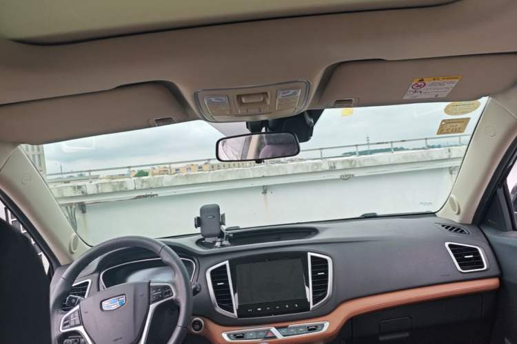 Used Geely Auto Vision X6 2019 1.4T CVT 4G Connected Flagship Version China VI Standard Headliner