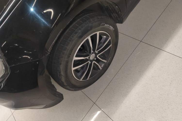 Used Geely Auto Vision X6 2019 1.4T CVT 4G Connected Luxury Version China VI Standard Left Front Wheel Hub