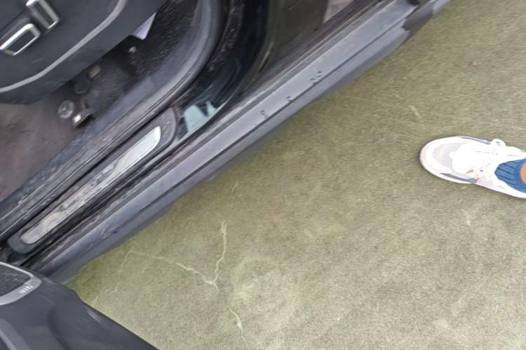 Used Geely Auto Vision X6 2019 1.4T CVT 4G Connected Flagship Version China VI Standard Left Side Sill