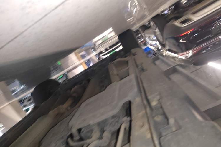 Used Geely Auto Vision X6 2019 1.4T CVT 4G Connected Luxury Version China VI Standard Left Side Sill