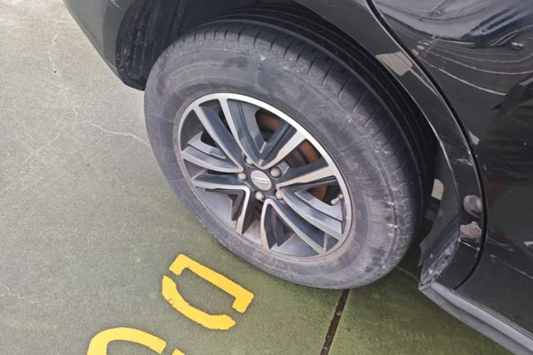 Used Geely Auto Vision X6 2019 1.4T CVT 4G Connected Flagship Version China VI Standard Right Rear Wheel Hub