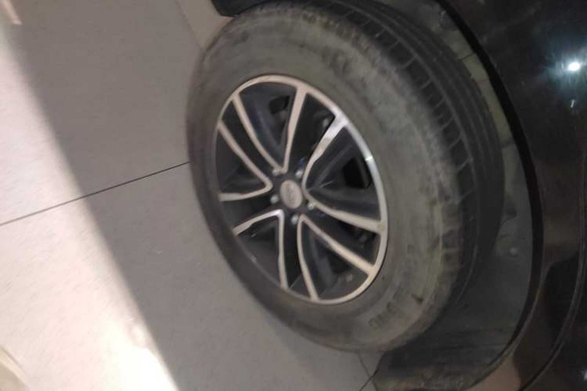 Used Geely Auto Vision X6 2019 1.4T CVT 4G Connected Luxury Version China VI Standard Right Rear Wheel Hub