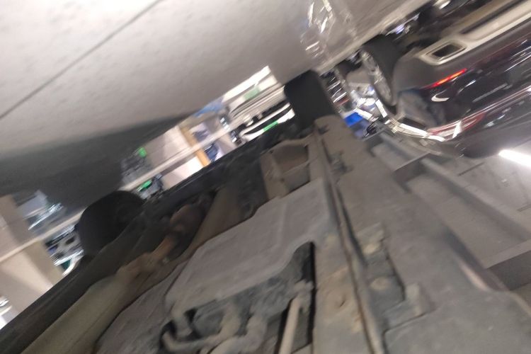 Used Geely Auto Vision X6 2019 1.4T CVT 4G Connected Luxury Version China VI Standard Right Side Sill