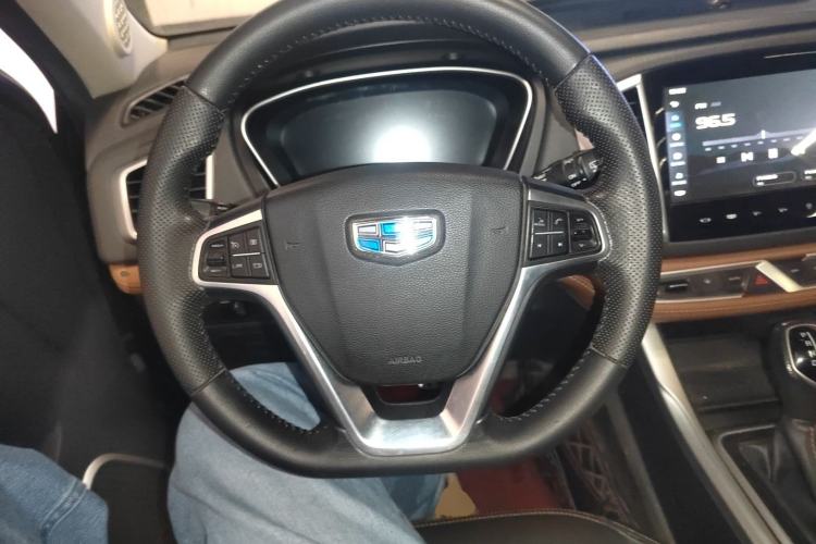 Used Geely Auto Vision X6 2019 1.4T CVT 4G Connected Luxury Version China VI Standard Steering Wheel