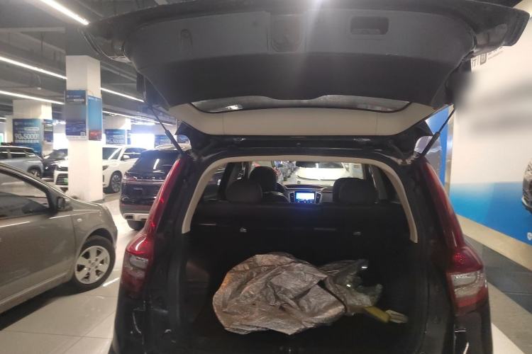 Used Geely Auto Vision X6 2019 1.4T CVT 4G Connected Luxury Version China VI Standard Trunk