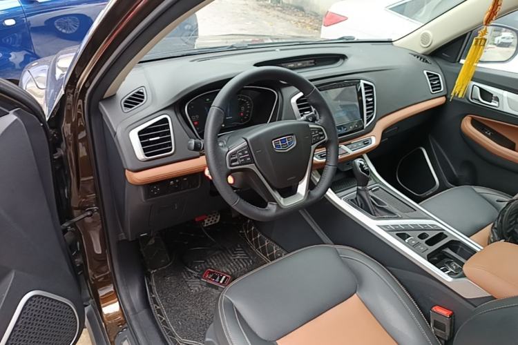 Used Geely Auto Vision X6 2019 1.4T CVT 4G Connected Luxury Version China VI Standard Center Console