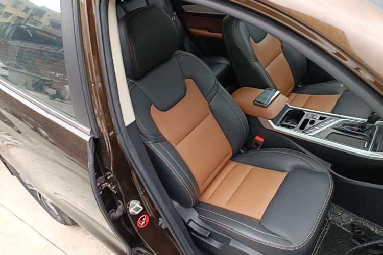 Used Geely Auto Vision X6 2019 1.4T CVT 4G Connected Luxury Version China VI Standard Right Front Seat
