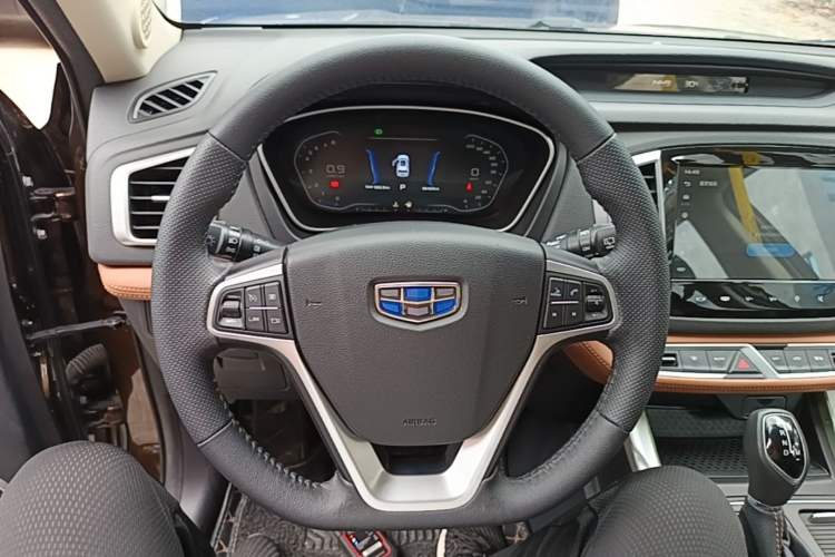 Used Geely Auto Vision X6 2019 1.4T CVT 4G Connected Luxury Version China VI Standard Steering Wheel