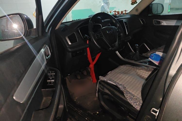 Used Geely Auto Vision X6 2019 1.4T Manual 4G Connect Luxury Model China VI Standard Driver Seat