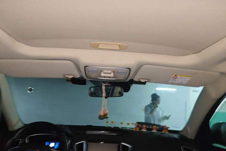 Used Geely Auto Vision X6 2019 1.4T Manual 4G Connect Luxury Model China VI Standard Headliner