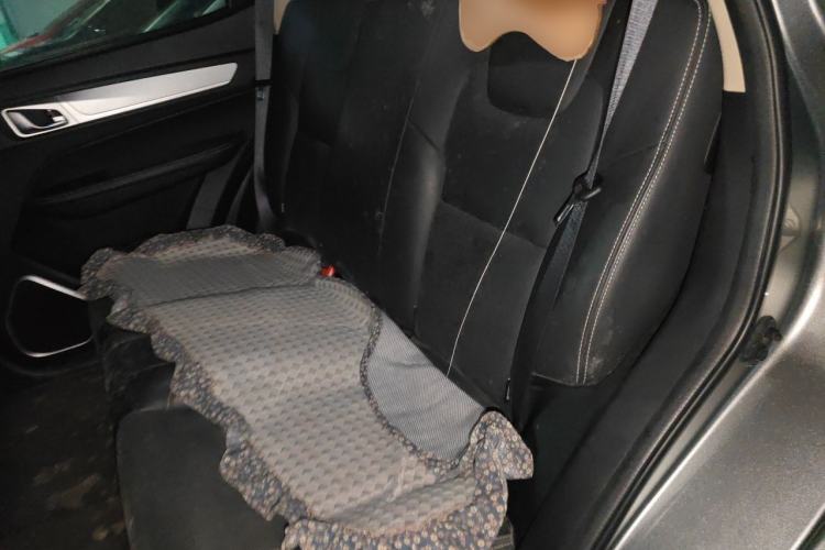 Used Geely Auto Vision X6 2019 1.4T Manual 4G Connect Luxury Model China VI Standard Left Rear Seat