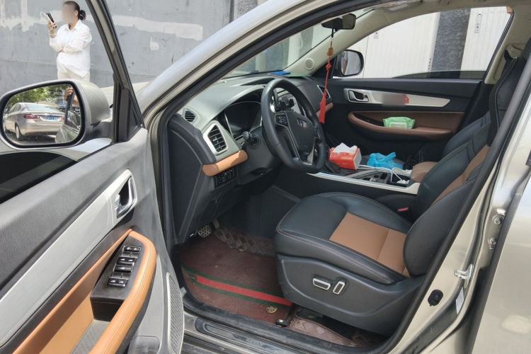Used Geely Auto Vision X6 2019 1.4T CVT 4G Connected Flagship Version China VI Standard Driver Seat