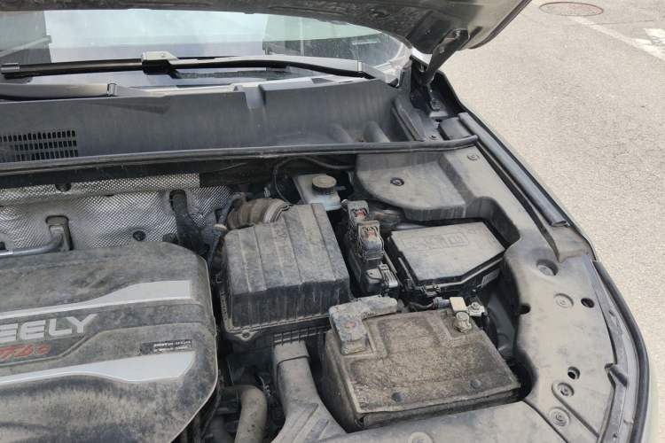 Used Geely Auto Vision X6 2019 1.4T CVT 4G Connected Flagship Version China VI Standard Engine Bay Left