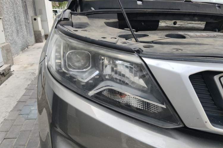 Used Geely Auto Vision X6 2019 1.4T CVT 4G Connected Flagship Version China VI Standard Right Front Headlight