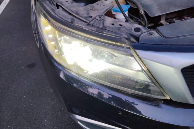 Used Geely Auto Vision X6 2019 1.4T Manual 4G Connect Luxury Model China VI Standard Right Front Headlight