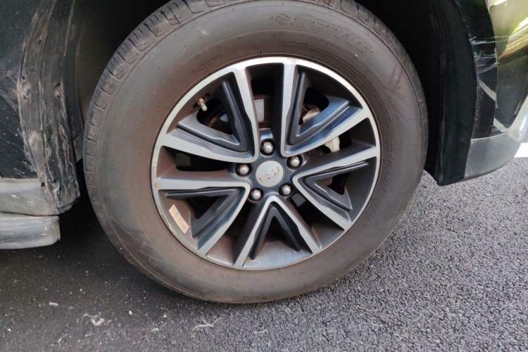 Used Geely Auto Vision X6 2019 1.4T Manual 4G Connect Luxury Model China VI Standard Right Front Wheel Hub