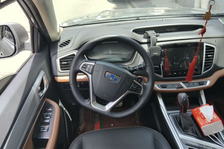 Used Geely Auto Vision X6 2019 1.4T CVT 4G Connected Flagship Version China VI Standard Steering Wheel